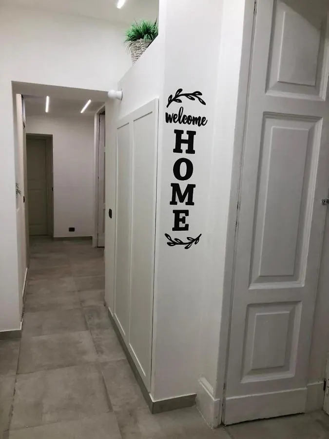 Nadyle House Hotel Naples Guest house