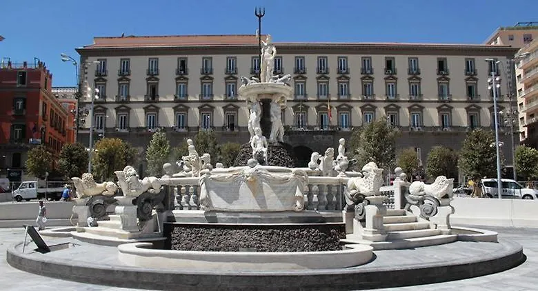Hotel Nadyle House Napoli 0*,  Italia